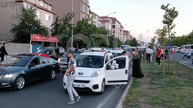 Asker Konvoyundaki Magandalar İlçeyi Karıştırdı