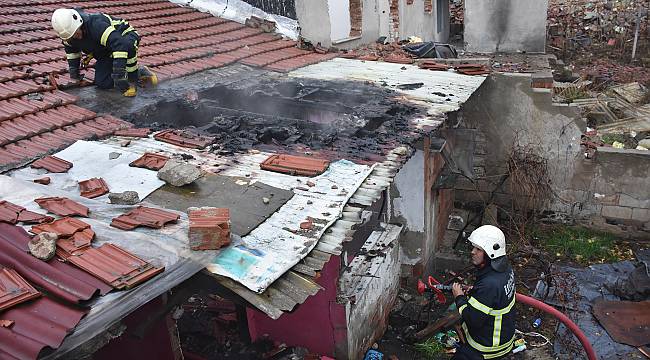 Havalar Soğudu Metruk Bina Yangınları Başladı