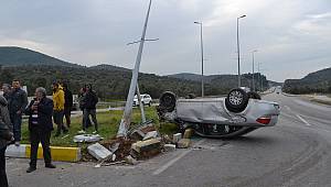 Balıkesir'de Otomobiller Çarpıştı, 5 Yaralı