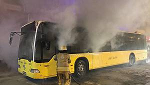 Kadıköy'de İETT Otobüsünde Yangın Çıktı