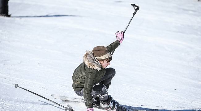 Karne Sonrası Öğrenciler Soluğu Uludağ'da Aldı