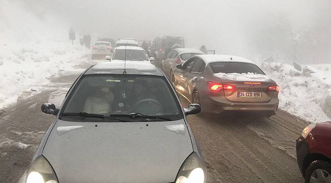 Kartepe'de Yılbaşı Yoğunluğu Yaşanıyor