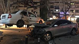 Kadıköy'de Trafik Kazasında 3 Kişi Yaralandı