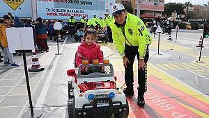 "Mobil Trafik Eğitim Tırı" Çanakkale'de