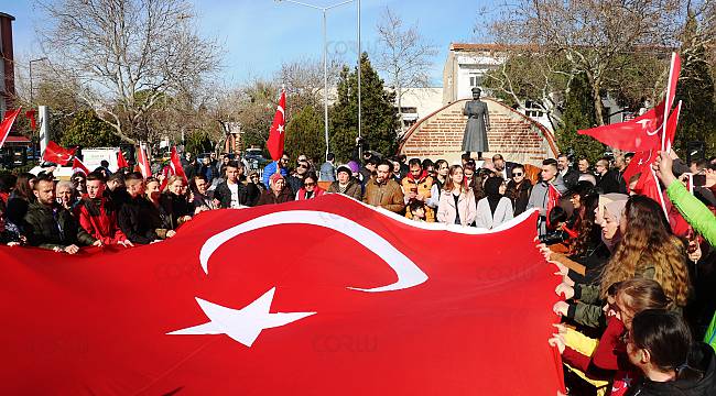 Türkiye Mehmetçik İçin Tek Yürek Oldu