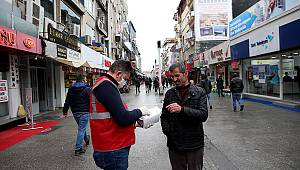 Büyükşehir Belediyesi Vatandaşa Ücretsiz Maske Dağıtıyor