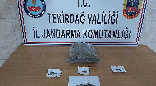 Otomobilde 1 Kilogram Sentetik Uyuşturucu Ele Geçirildi