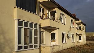 Köpeğin Balkon Korkuluklarına Asılı Halde Bulunduğu Evin Sahibine Para Cezası