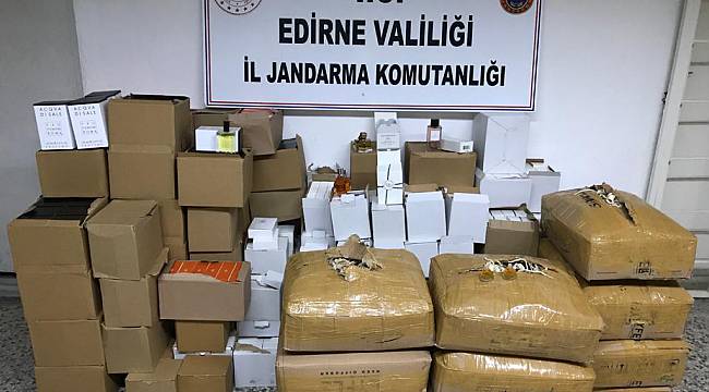 4 Bin 347 Şişe Kaçak Parfüm ve Oto Kokusu Ele Geçirildi