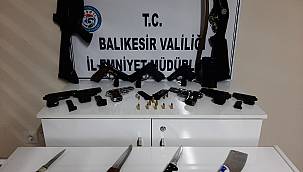 Balıkesir'de Yeni Yılda 4 Mahalleye Eş Zamanlı Asayiş Operasyonu