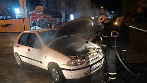 Lüleburgaz'da Otomobilde Çıkan Yangın Söndürüldü