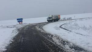 Trakya'da kar yağışı etkili oluyor