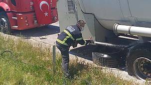 Gaz Yüklü Tankerin Lastiği Alev Aldı