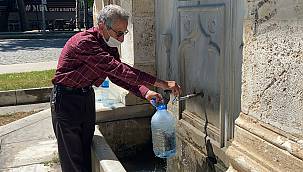 Kademeli Normal Hayata Geçiş Aşılarını Olmuş 65 Yaş Üstü Vatandaşları Sevindirdi