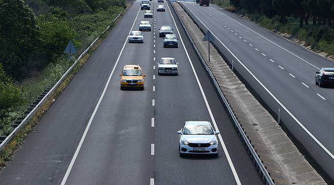 Tekirdağ-İstanbul Yolunda Trafik Yoğunluğu Yaşanıyor