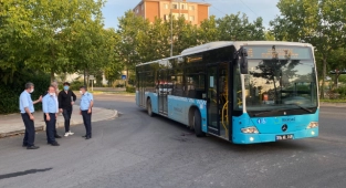 Hastaneden Kaçtı, Halk Otobüsünün Altında Kalarak Ağır Yaralandı