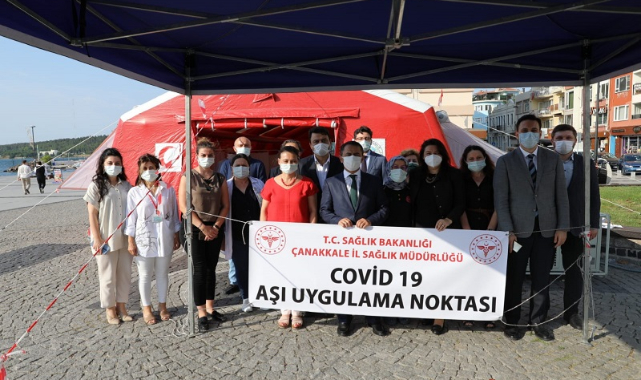 Çanakkale'de İskele Meydanı'nda Aşı Uygulanmasına Başlandı