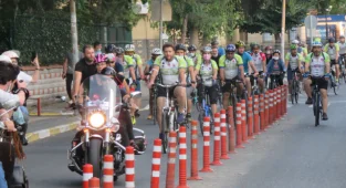 Çevre Yolu İsteyen Bisiklet ve Motosikletli Grup Gösteri Düzenledi