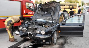 Bursa'da Polisi Görünce Kaçan Sürücü Yayaya Çarptı