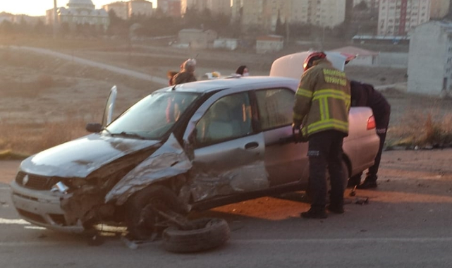 Balıkesir’de Trafik Kazası, 4 Yaralı