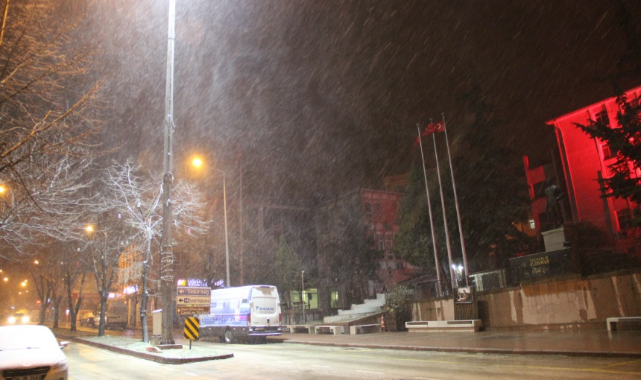 Tekirdağ'da Kar Yağışı Başladı