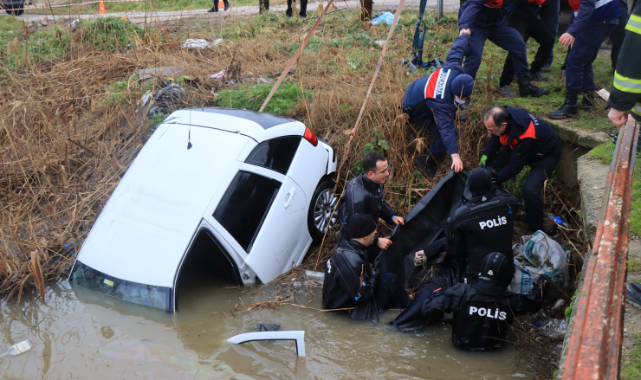 Dereye Devrilen Otomobildeki Kişinin Cesedine Ulaşıldı