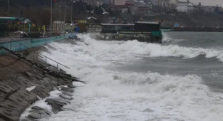 Marmara Denizi'nde Ulaşıma Poyraz Engeli