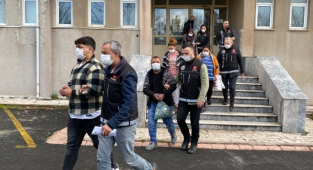 Kore Mahallesi'ne Uyuşturucu Operasyonu, 9 Gözaltı