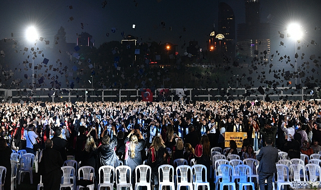 İTÜ Öğrencileri Mezuniyet Sevinci Yaşadı