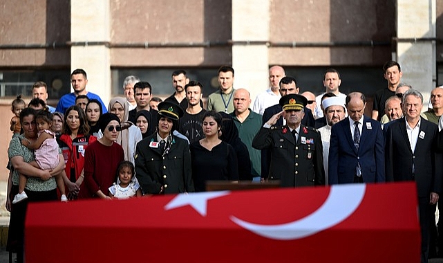 Şehit Astsubay Mehmet Özler'in Cenazesi Memleketine Uğurlandı