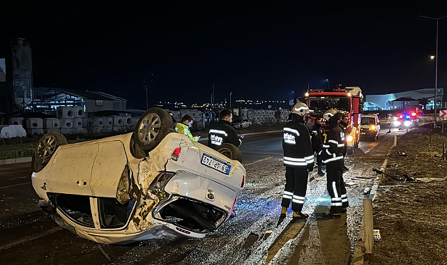 Aydınlatma Direğine Çarpan Otomobil Takla Attı, 1 Yaralı