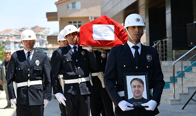 Kanserden Yaşamını Ytiren Polis Memuru İçin Tören Düzenlendi