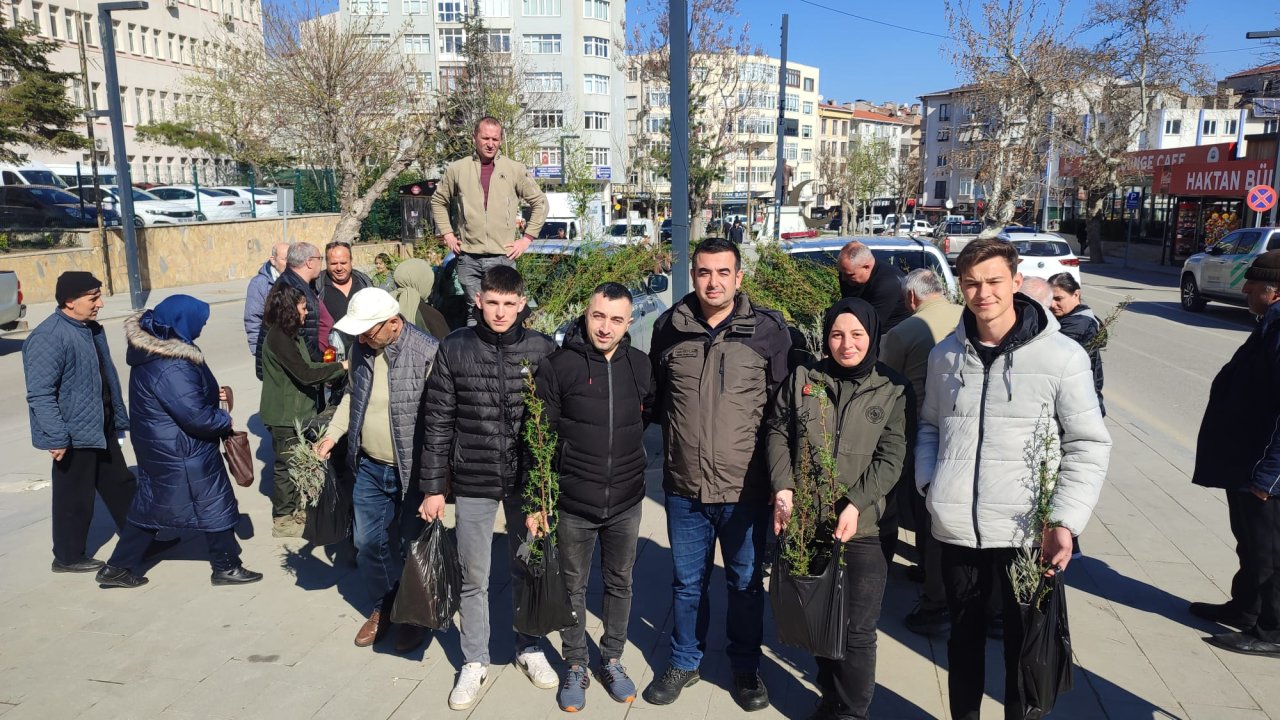 Keşan’da Orman Haftası'nda 1000 fidan dağıtıldı