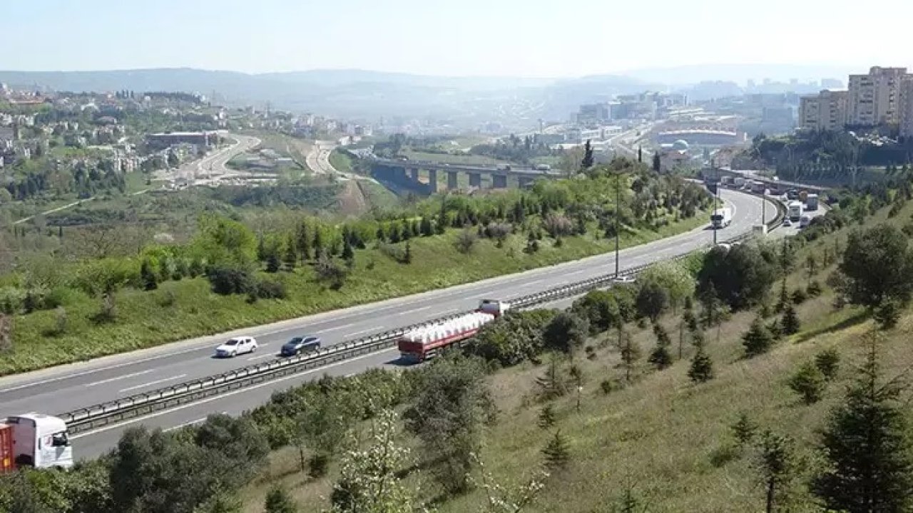 Kocaeli’de kamyon, çekici ve tankerlerin bayramda trafiğe çıkışları yasaklandı