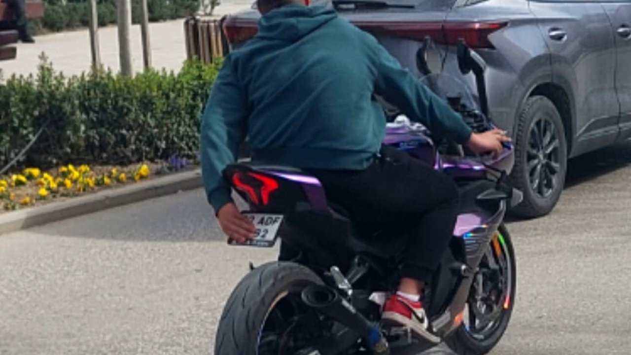 Polisten kaçmaya çalışan motosiklet sürücüsüne ceza kesilip, ehliyeti iptal edildi