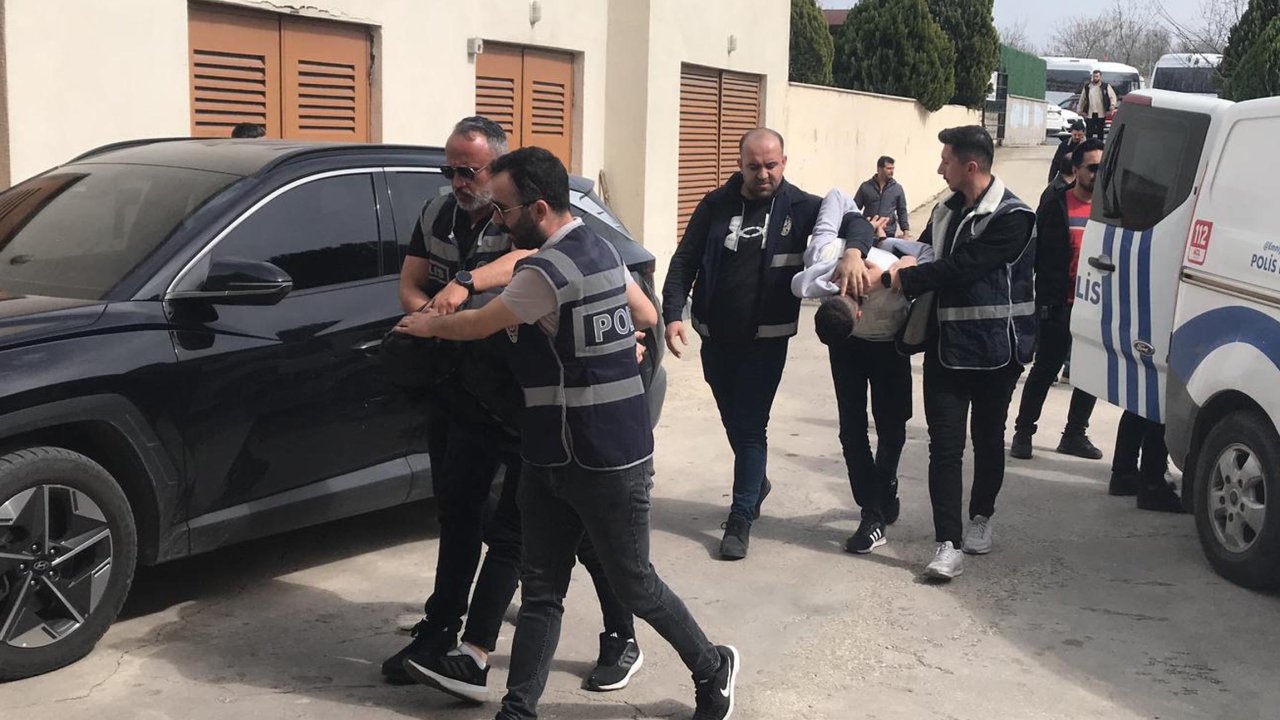 Trafikte motosikletlinin emlakçıyı ağır yaraladığı saldırıda 5 tutuklama