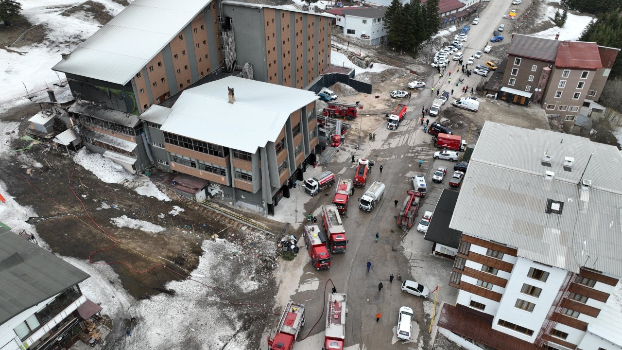 Uludağ'da otel yangını; 2 ölü