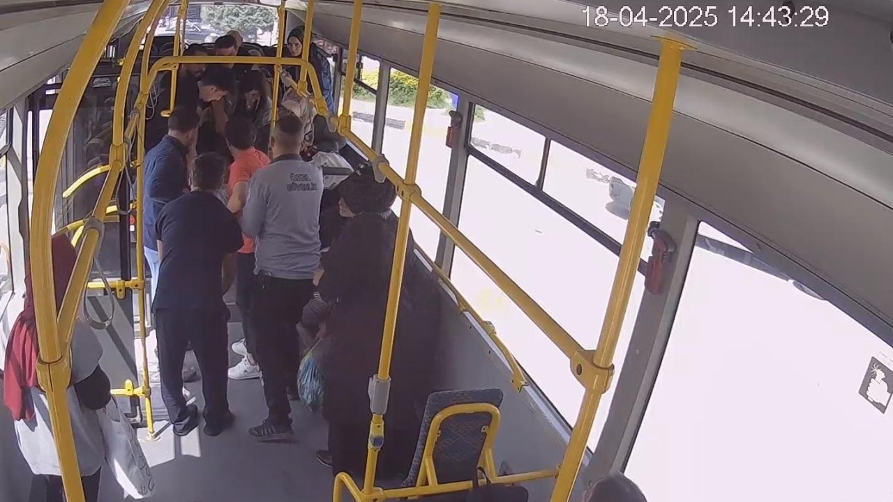 Otobüs şoförü, rahatsızlanan yolcuyu hastaneye yetiştirdi