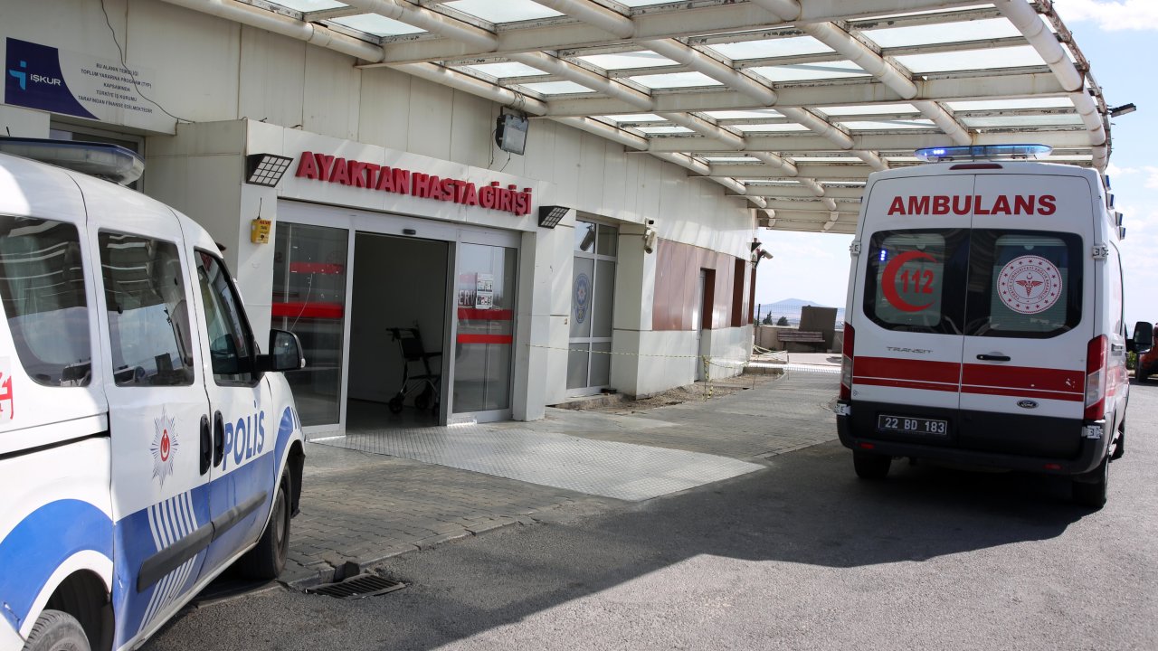 Pencereden düşen 2 yaşındaki Kumsal, ağır yaralandı