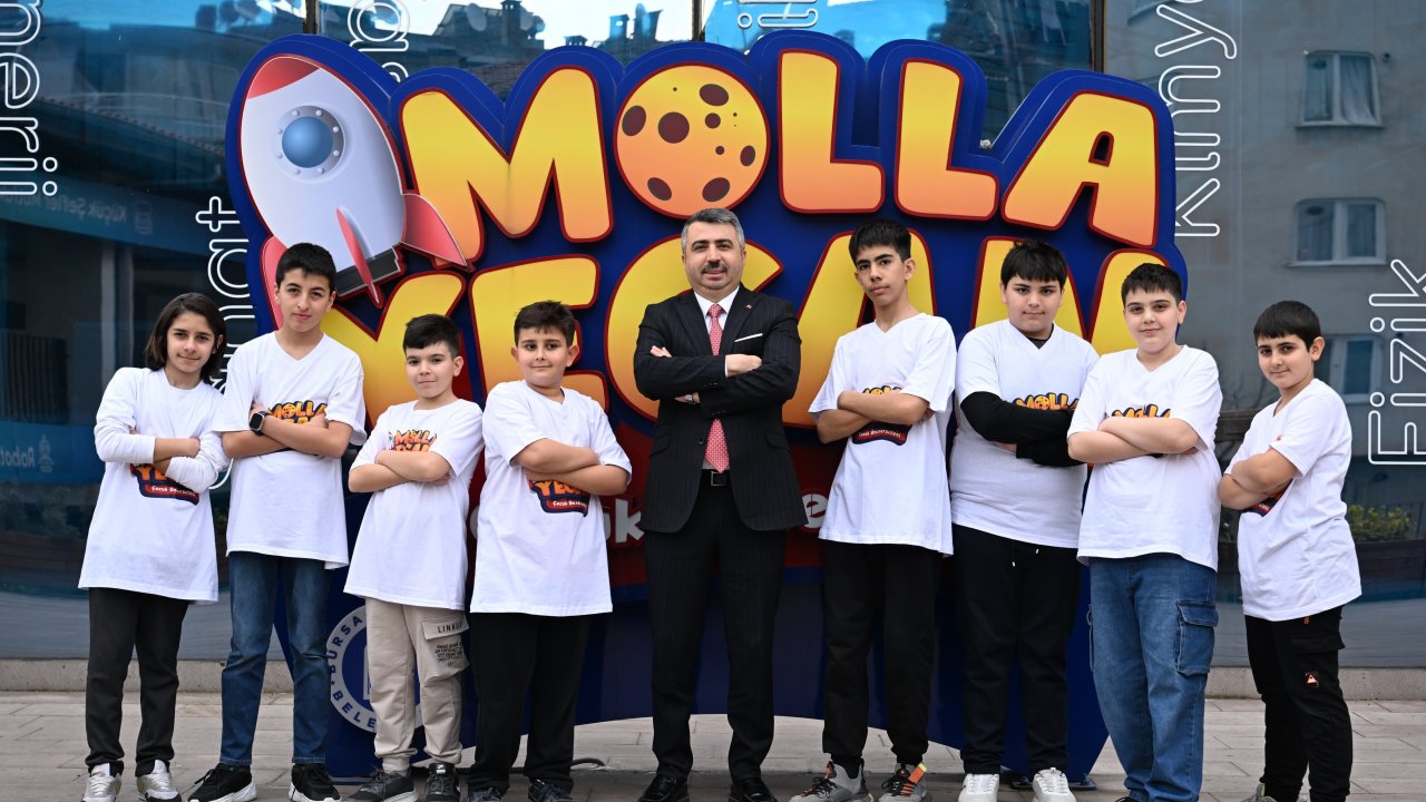 Molla Yegan Çocuk Üniversitesi öğrencileri, TEKNOFEST Robolig yarışmasında ilk 3'e girdi