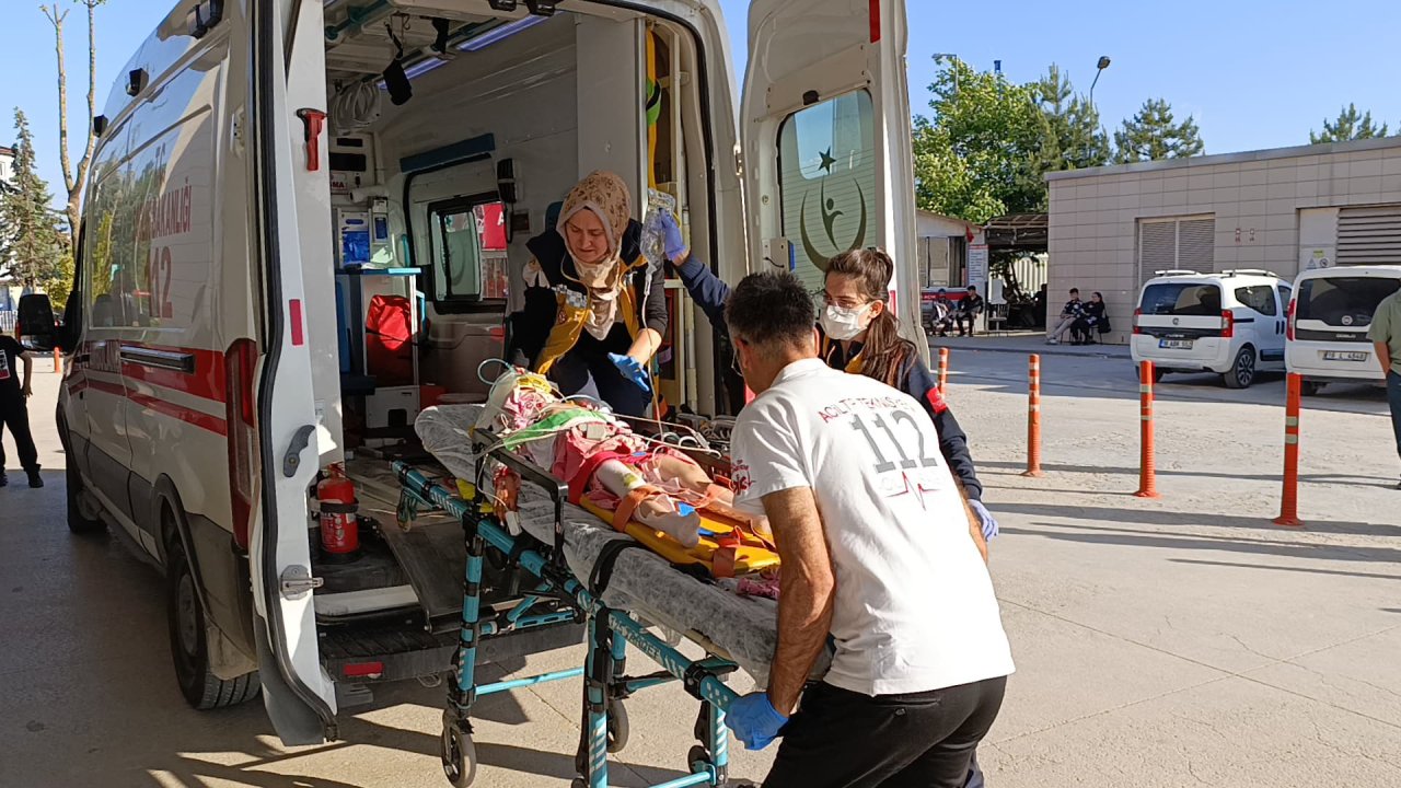 Traktör kazasında küçük Nur ağır yaralandı
