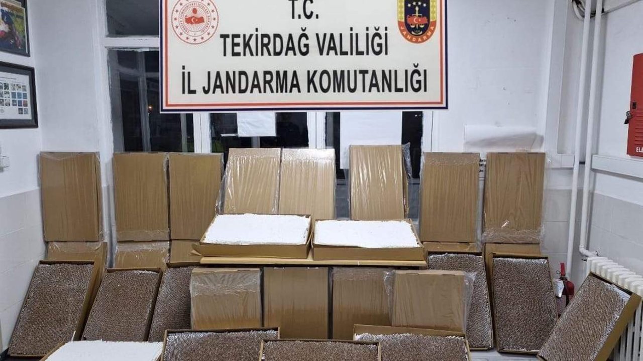 Tekirdağ'da kaçak tütün operasyonu; 3 gözaltı