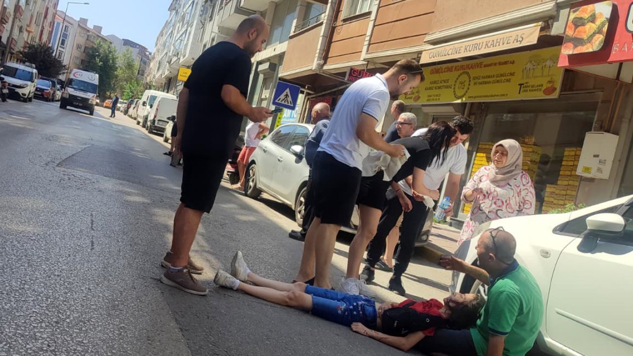 Motosiklet yayaya çarptı: 2 yaralı