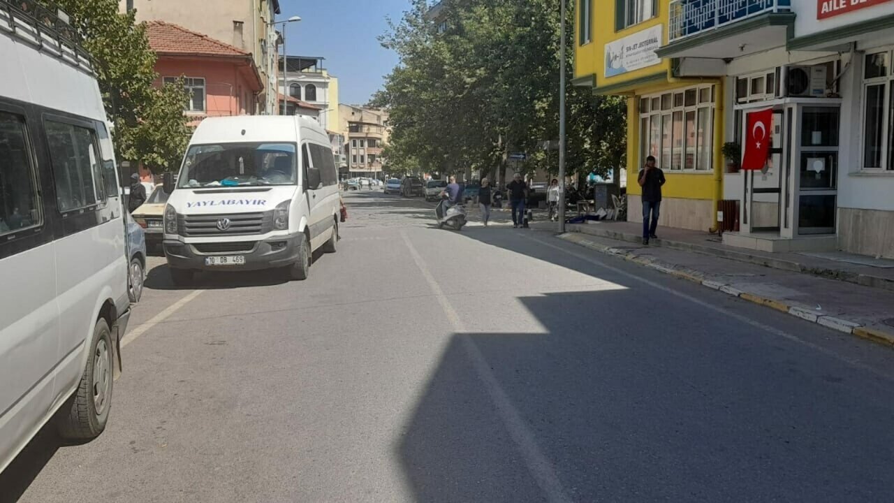 Balıkesir'de 4 büyüklüğünde deprem