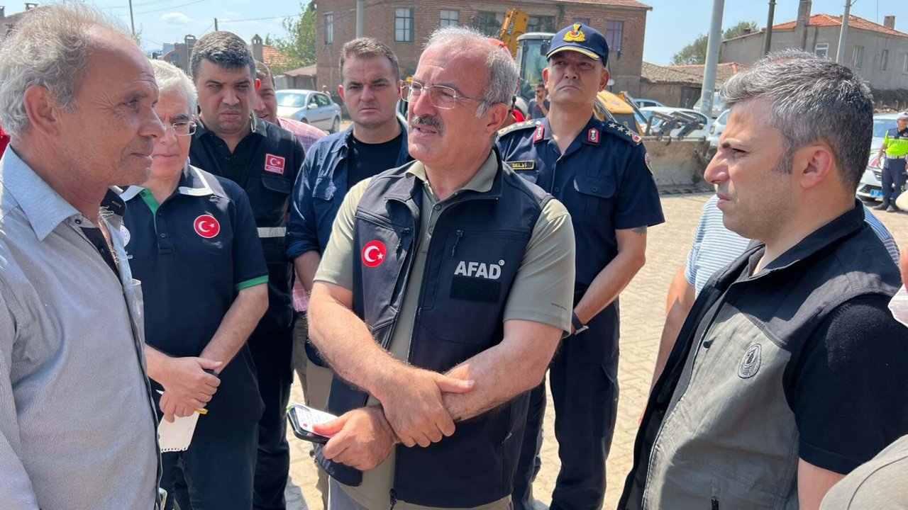 Çanakkale'deki orman yangını ikinci gününde; yanan alanlar ve evler havadan görüntülendi