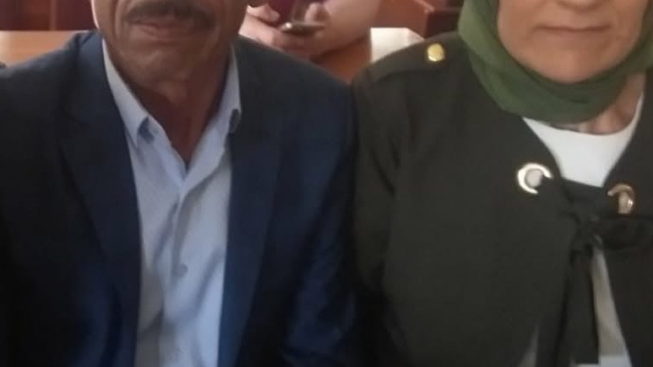 Eşini bıçakladıktan sonra tabanca ile öldürdü, aynı silahla kendisini de yaraladı