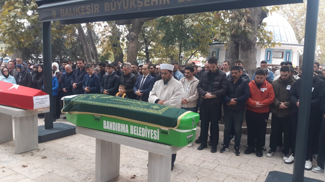 Antrenmanda kalp krizi geçiren kaleci hayatını kaybetti