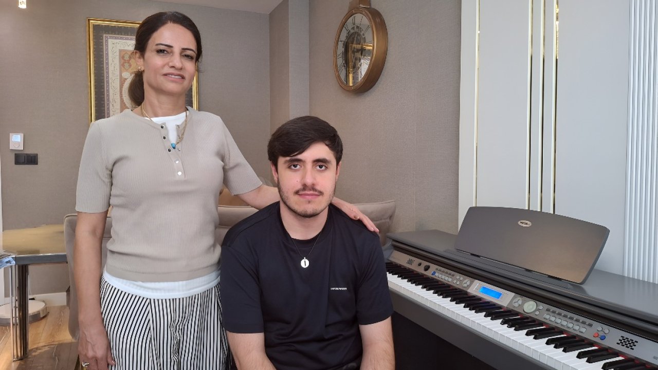 Doğuştan absolut kulak otizmli Emre, müzik yeteneğiyle güzel sanatları hedefliyor