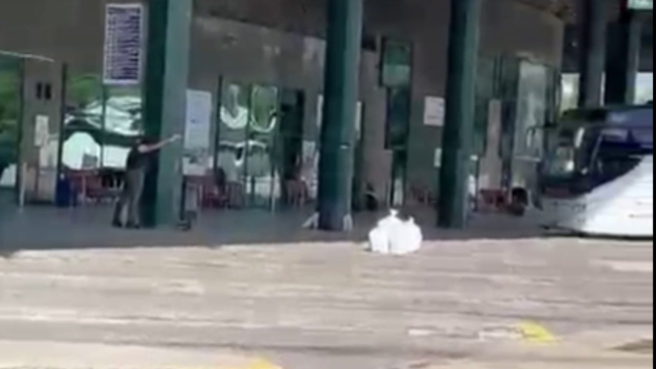 Otogarda etrafa ateş açtı, polis tarafından bacağından vurulup yakalandı