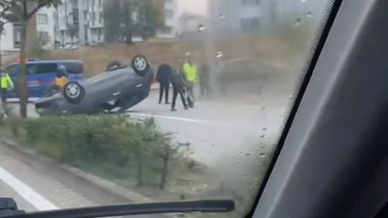 Takla atan otomobilin sürücüsü yaralandı